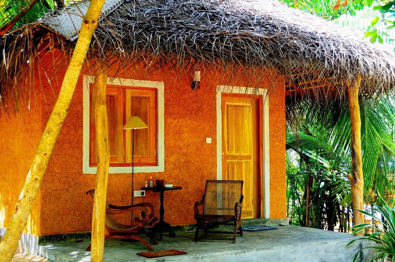 Shehani Beach Bungalow Tangalle Bagian luar foto